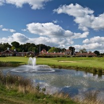 EB-115-03: Mill Ride 18th Green & Clubhouse